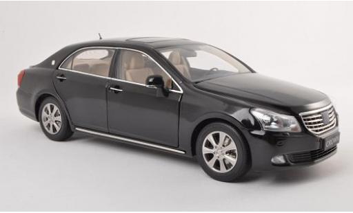 Modelauto Toyota Crown Base metallic zwart 2010 1/18 Paudi