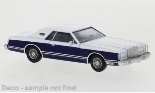 Modelauto Lincoln Continental 1977 Mark V wit/metallic blauw 1/87 PCX87