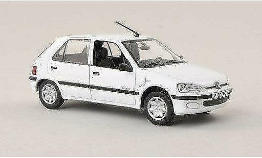 Peugeot 106 Electrique 1/43 Norev wit 5-portes 1997 modelauto