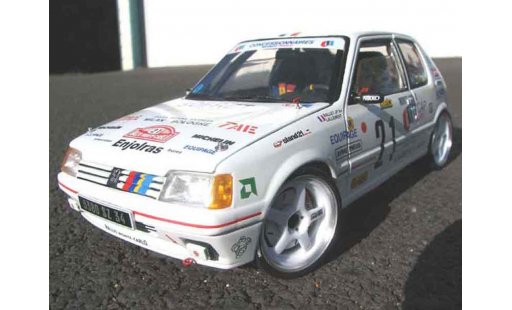 Peugeot 205 Rallye 1/18 Solido Rally siglee pts modelauto