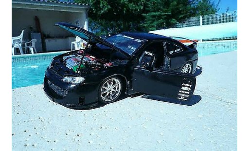 Peugeot 406 Base 1/18 Gate zwart jantes 17 pouces sono subwoofer modelauto
