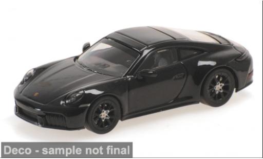 Modelauto Porsche 911 GTS (992.2) Carrera zwart 2025 1/64 Minichamps