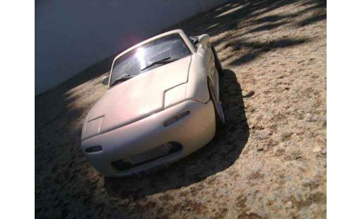 Mazda MX5 1993 1/18 Kyosho tuning modelauto