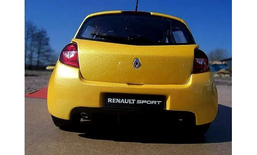 Renault Clio 3 RS 1/18 Solido geel sirius modelauto