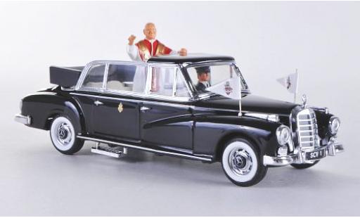 Modelauto Mercedes 300 Base D zwart 1960 Pape Giovanni XXIII 1/43 Rio