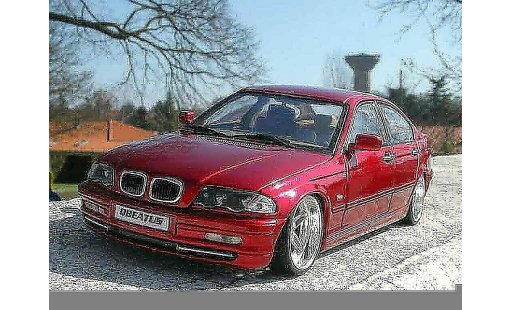 Bmw 328 tuning 1/18 Welly E46 rood candy et jantes chromes modelauto