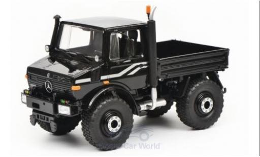 Modelauto Mercedes Unimog U1000-U2450 U1600 zwart 1974 1/32 Schuco
