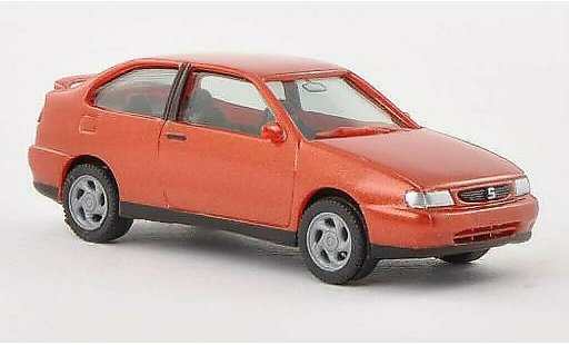 Seat Cordoba SX 1/87 Herpa I oranje modelauto