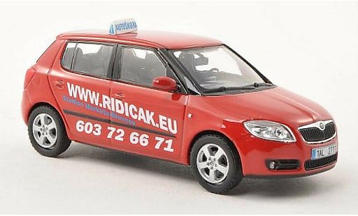 Skoda Fabia Livree Flotte 1/43 Abrex Fahrschule Zubr modelauto