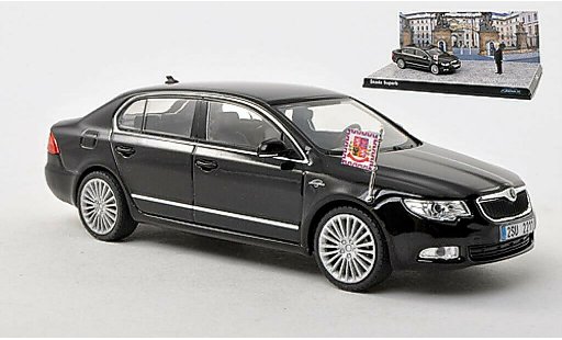 Skoda Superb L&K 1/43 Abrex II zwart modelauto