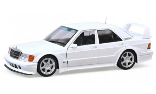 Modelauto Mercedes 190 Evo E 2.5-16 2 wit 1990 1/18 Solido