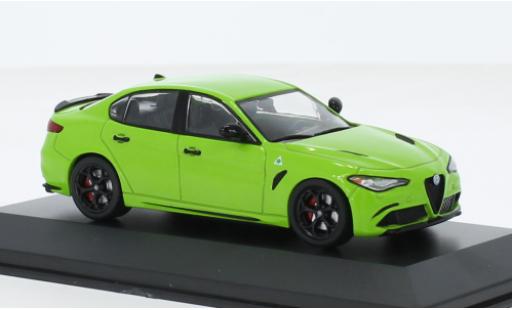 Modelauto Alfa Romeo Giulia quadrifoglio metallic la chaux 1/43 Solido
