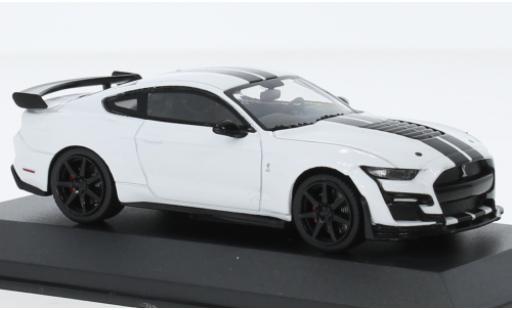 Modelauto Ford Mustang Shelby GT500 Ford Mustang rapide Track wit/zwart 1/43 Solido