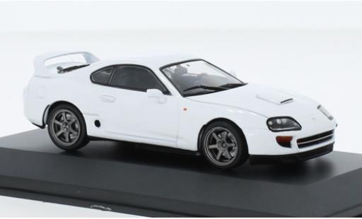 Modelauto Toyota Supra Base (A80) wit 2001 1/43 Solido