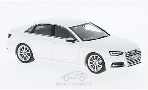 Modelauto Audi S4 berline wit 2016 1/43 Spark