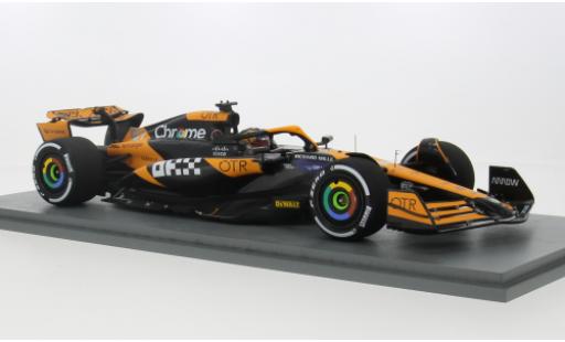 Modelauto McLaren F1 Base MCL38 No.81 Team formule 1 GP Australien 2024 1/18 Spark