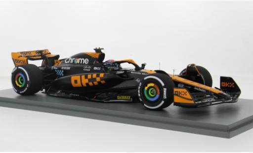 Modelauto McLaren F1 MCL60 No.81 Team formule 1 GP Japan 2023 1/18 Spark