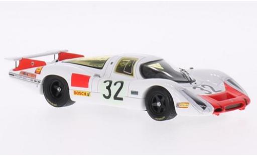 Modelauto Porsche 908 Base RHD No.32 24h Le Mans 1968 G.Mitter/V.Elford 1/43 Spark