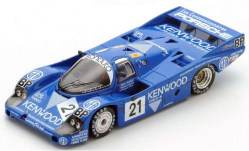 Modelauto Porsche 956 1983 RHD No.21 Kremer Racing Kenwood 24h Le Mans M.Andretti/M.Andretti/P.Alliot 1/64 Spark