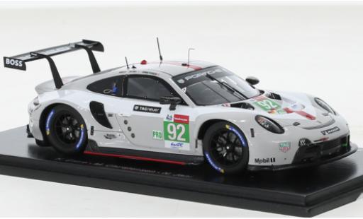 Modelauto Porsche 911 RSR -19 No.92 GT Team 24h Le Mans 2021 1/43 Spark