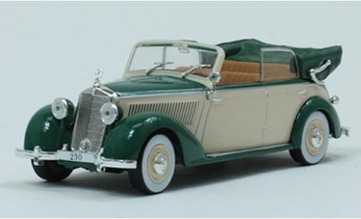 Modelauto Mercedes 230 Base Cabriolet D groen/beige 1939 zonder Vitrine 1/43 SpecialC