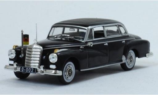 Modelauto Mercedes 300 Base d zwart 1957 zonder Vitrine 1/43 SpecialC