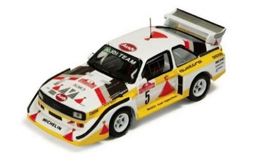 Modelauto Audi Sport Quattro rallye E2 No.5 HB Team Rally WM Rally San Remo 1985 W.R&Atilde;&para;hrl/C.Geistd&Atilde;&para;rfer zonder Vitrine 1/43 SpecialC