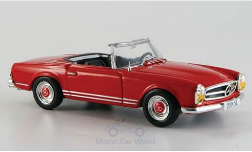 Modelauto Mercedes 230 Base SL (W113) rood 1963 zonder Vitrine 1/43 SpecialC
