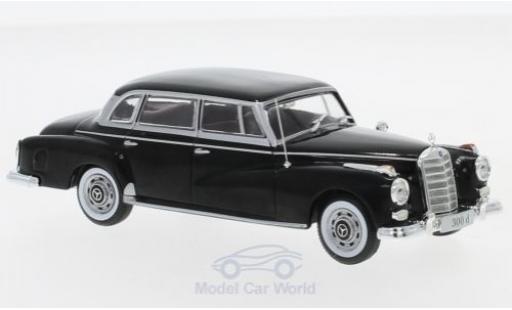 Modelauto Mercedes 300 Base d (W189) zwart 1957 zonder Vitrine 1/43 SpecialC