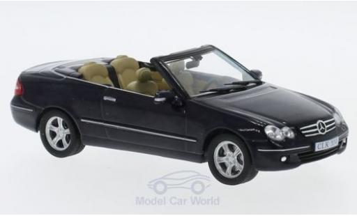 Modelauto Mercedes CLK Base 350 (A209) blauw 2005 zonder Vitrine 1/43 SpecialC