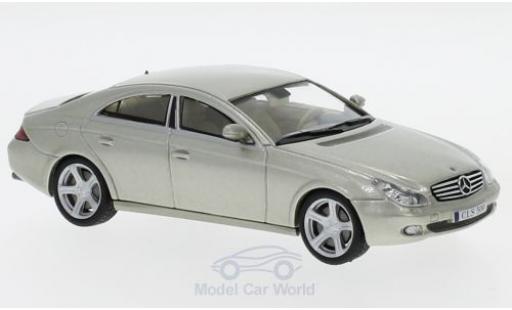 Modelauto Mercedes CLS Base 500 (C219) metallic groen 2004 zonder Vitrine 1/43 SpecialC
