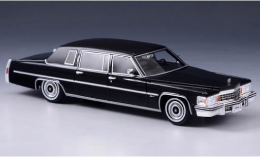Modelauto Cadillac Fleetwood Limousine Sedan zwart/mat-zwart 1978 1/43 Stamp Models