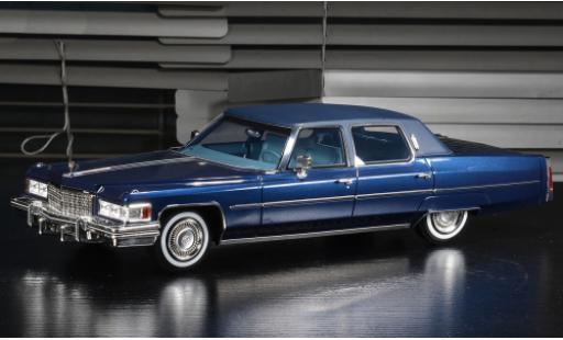 Modelauto Cadillac Fleetwood Brougham metallic blauw 1976 1/18 Stamp Models