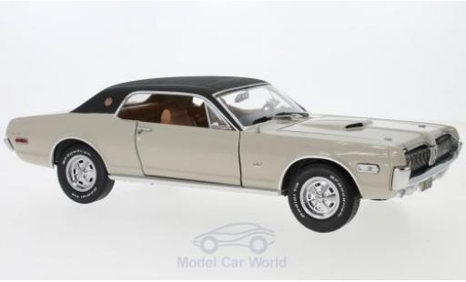 Modelauto Mercury Cougar XR7 XR7G beige/zwart 1968 1/18 Sun Star
