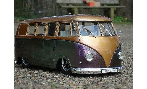 Volkswagen Combi Base 1/18 Solido the simple bus modelauto