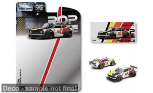 Modelauto Toyota Corolla KE25 zwart/Dekor 1/64 Pop Race