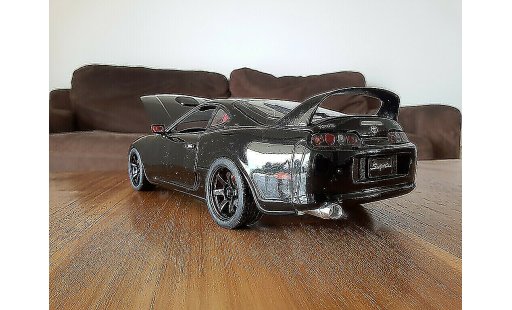 Toyota Supra Base 1/18 Kyosho zwart jantes 18 pouces et disques de frein modelauto