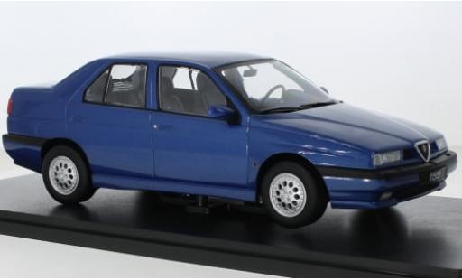 Modelauto Alfa Romeo 155 berlina metallic blauw 1996 1/18 Triple 9 Collection