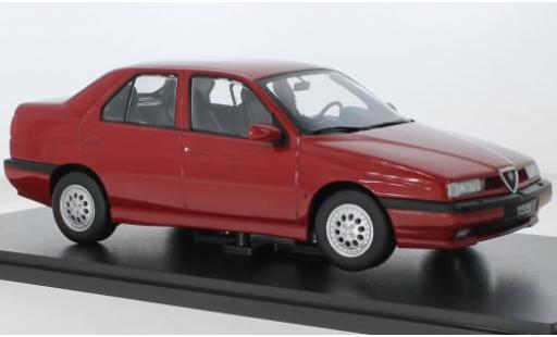 Modelauto Alfa Romeo 155 berlina rood 1996 1/18 Triple 9 Collection