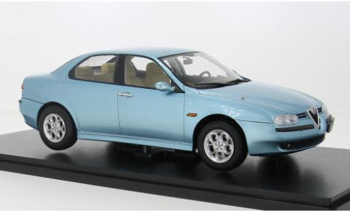Modelauto Alfa Romeo 156 berlina blauw 1998 1/18 Triple 9 Collection