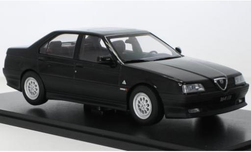 Modelauto Alfa Romeo 164 q4 zwart 1994 1/18 Triple 9 Collection
