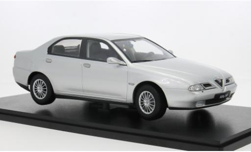 Modelauto Alfa Romeo 166 berlina grijs 1999 1/18 Triple 9 Collection