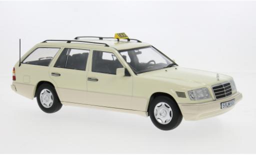 Modelauto Mercedes Classe E Kombi T-Modell (S124) 1995 Taxi (D) 1/18 Triple 9 Collection
