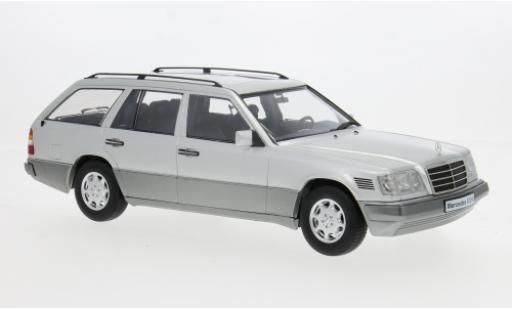 Modelauto Mercedes Classe E Kombi T-Modell (S124) grijs 1995 1/18 Triple 9 Collection
