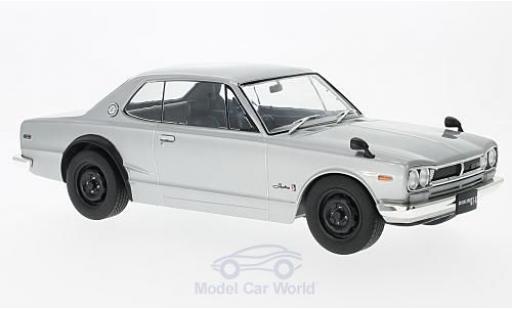 Modelauto Nissan Skyline 2000 GT-R KPGC10 grijs RHD 1/18 Triple 9 Collection
