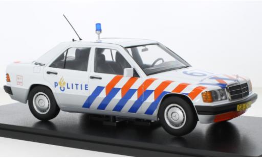 Modelauto Mercedes 190 Base E (W201) Politie (NL) 1993 1/18 Triple 9 Collection