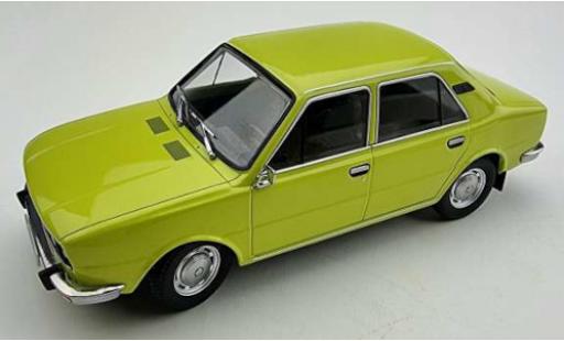 Modelauto Skoda 120 LS geel 1979 1/18 Triple 9 Collection