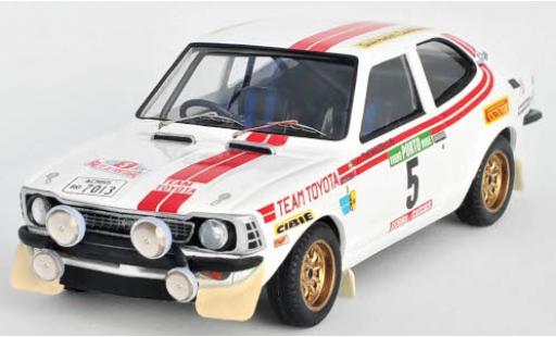 Modelauto Toyota Corolla Levin RHD No.5 Team Rally WM Rally Portugal 1975 B.Waldegard/H.Thorszelius 1/43 Trofeu
