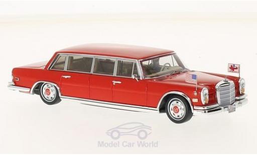 Modelauto Mercedes 600 Pullman 1972 rood Baron Hilton Family 1/43 TrueScale Miniatures