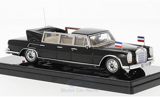 Modelauto Mercedes 600 Landaulet zwart Josip Broz Tito President of Yugoslavia 1967 1/43 TrueScale Miniatures